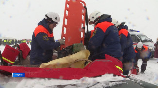 Федеральное дорожное агентство провело учения на ледовой переправе "Якутск - Нижний Бестях"