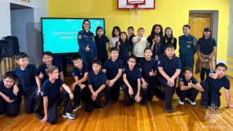 Психологи МЧС России провели уроки первой помощи в школах Якутска, Нерюнгри и Мирного