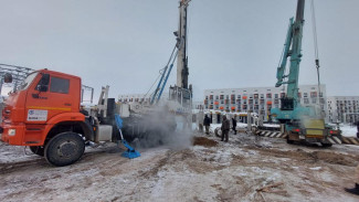 В Якутске идут строительные работы крытого ледового катка и спортивного зала