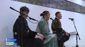 Саха сиригэр Олоҥхо күнүн киэн далааһыннаахтык бэлиэтээтибит