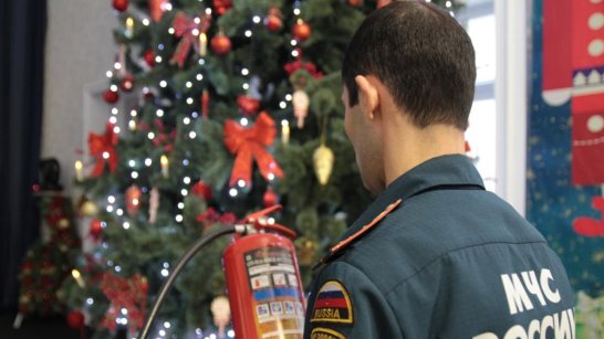 Жителей Якутска призывают соблюдать пожарную безопасность в новогодние праздники