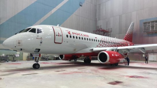 В честь города Якутска назван новый самолёт Суперджет 100