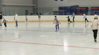 В Якутске дети участников СВО в воскресенье могут бесплатно посещать ледовый каток