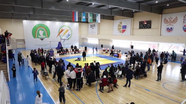 Более 130 юных дзюдоистов поборолись за звание лучших в первенстве Ленского района