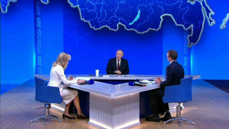 Владимир Путин: Якутский народ очень талантливый. Якутия активно развивается.