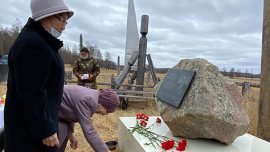 В Чурапчинском улусе открыли памятник фронтовику Гавриилу Ефимову