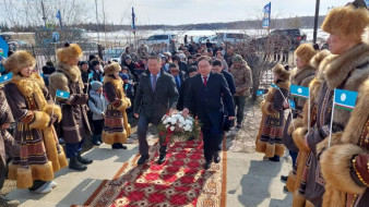 Торжественное собрание ко Дню республики состоялось в Верхневилюйском районе