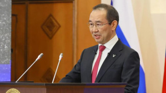 Айсен Николаев призвал обеспечить проактивную помощь защитникам Родины