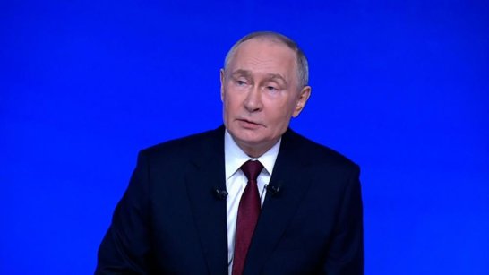 Владимир Путин: Историю с мораториями на штрафы для застройщиков надо заканчивать