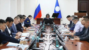 Вопросы развития и участия в социальных проектах компании "РНГ" рассмотрели в Правительстве Якутии