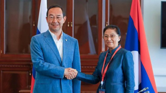 ВЭФ-2023: Якутия и Лаос рассматривают возможность организации бизнес-миссий
