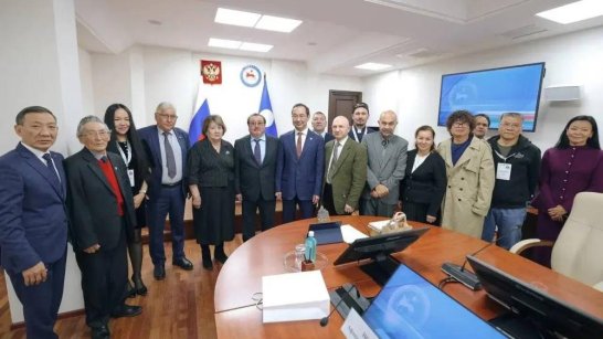 Глава Якутии встретился с участниками VIII Международного фестиваля поэзии "Благодать большого снега"