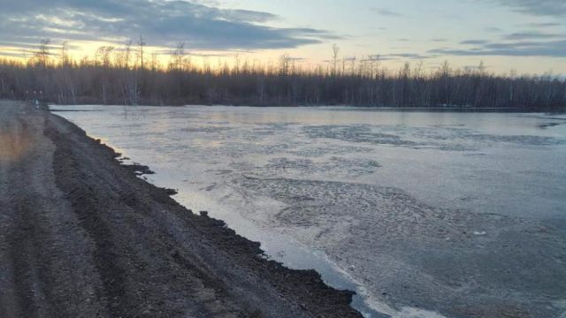 Управление автомобильных дорог Якутии призывает водителей воздержатся от дальних поездок