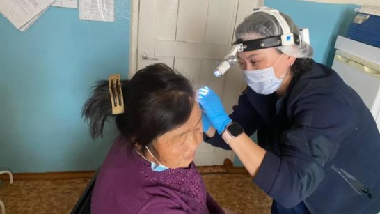 Более 100 тысяч человек осмотрели мобильные доктора в Якутии