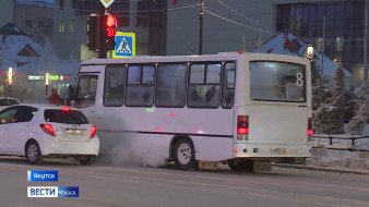 Жители Якутска жалуются на работу автобусного маршрута №8