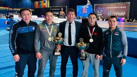 Борцы из Якутии завоевали десять наград международного турнира в Минске