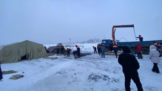 В Якутске на Зеленом лугу начали готовить купель к Крещению