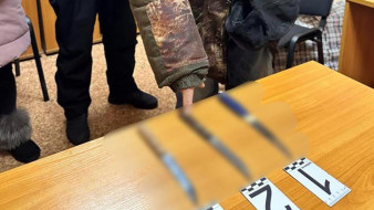 Житель Мирного обвиняется в убийстве мужчины