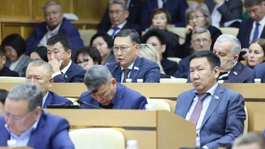 В Якутии увеличат финансирование на лекарственное обеспечение льготников и развитие здравоохранения в 2026 году