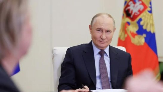 Президент России Владимир Путин инициировал учреждение Дня языков народов России