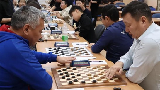 В Якутии стартовал чемпионат по русским шашкам