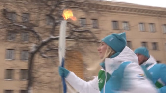 Огонь вторых международных зимних игр “Дети Азии”, из Якутии прибыл в Новокузнецк