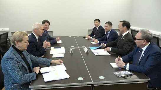Глава Якутии провел рабочую встречу с министром спорта РФ