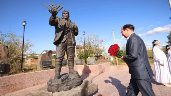 В Оленьке почтили память Александра Иванова 