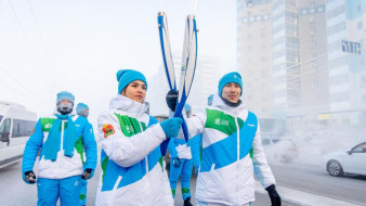 В Якутске прошла эстафета огня II зимних международных спортивных игр "Дети Азии"