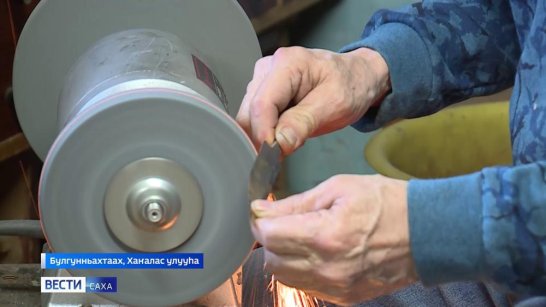 17 кузнецов из Якутии примут участие в выставке "Клинок – традиции и современность"