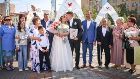 Новые площадки для регистрации браков откроют в 12 районах Якутии