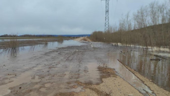 В Олекминском районе временно ограничено движение транспорта на участке автодороги "Умнас"