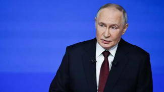 Владимир Путин: В стране выстроена стройная система поддержки материнства, детства