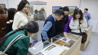 В Якутске открылась выставка "Истээх Быраан – родовой могильник Тыгынидов (XV-XVIII вв.)"