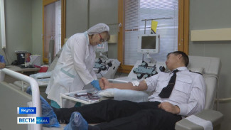 В Якутске волонтёры и студенты приняли участие в акции "Оставайся донором"