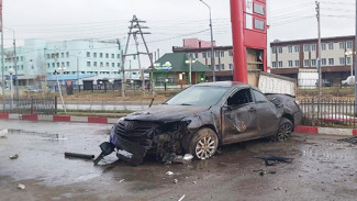 В Якутске нетрезвый водитель совершил наезд на препятствие