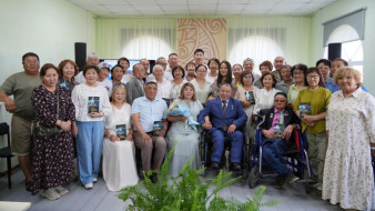 В Верхневилюйском районе состоялась презентация книги "Боевые штурмы "Медведя"