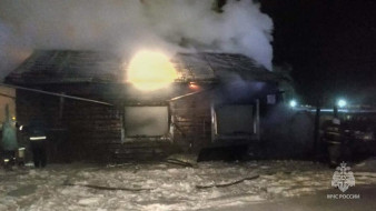 Два человека погибли при пожаре в частном доме в селе Сырдах