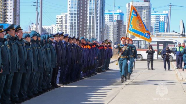 В Якутии сотрудники МЧС отметили 375-летие пожарной охраны России