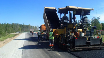 В Якутии ведутся работы по капитальному ремонту автодороги "Мюрю" по нацпроекту