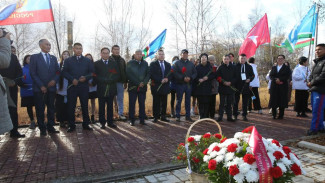 В селе Хатырык Намского района состоялось торжественное собрание, посвящённое Дню государственности республики