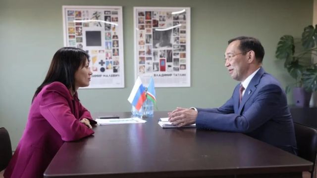 Глава Якутии Айсен Николаев провёл рабочую встречу с представителем АНО "АСИ" Ольгой Куриловой