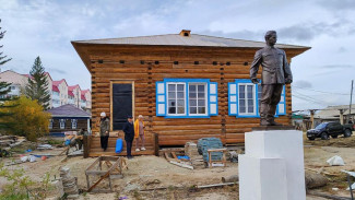 В Хангаласском районе завершается реставрация Дома-музея Серго Орджоникидзе