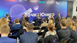 ВЭФ-2025: Анатолий Семёнов представил проект Межвузовского кампуса в Якутске