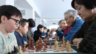 В Якутске прошел шахматно-шашечный турнир на призы Наума Слепцова