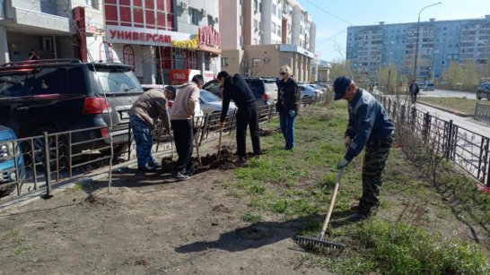 В Якутске продолжают санитарную очистку территории в усиленном режиме
