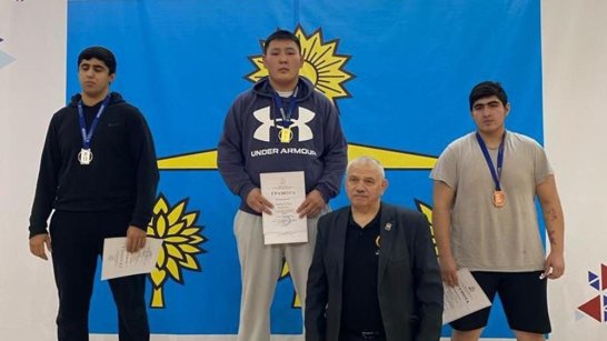 Борцы из Якутии завоевали два золота чемпионата Московской области по греко-римской борьбе