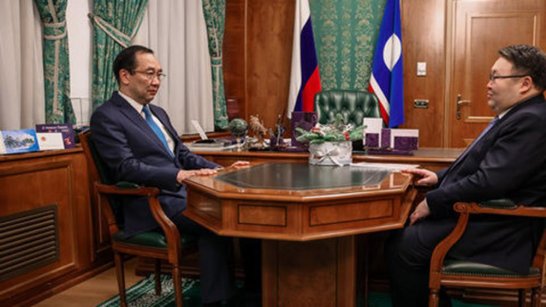 Айсен Николаев провёл встречу с главой Усть-Алданского района 