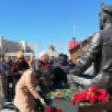 Жители Якутии возложили цветы к памятнику Степану Аржакову