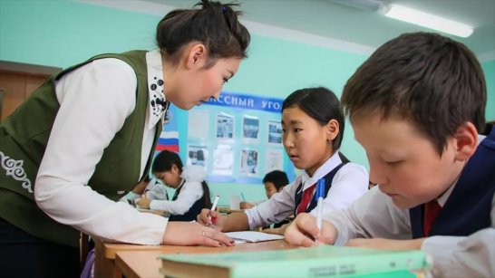 Программа "Земский учитель" в Якутии получит средства на привлечение ещё 31 педагога